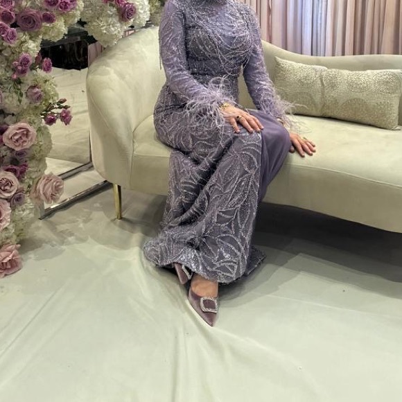 Elegant Purple Beaded Gown - Picture 3 of 4